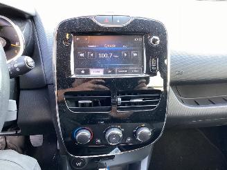 Renault Clio  picture 13