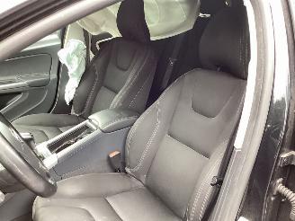 Volvo V-60 2.0 D4 picture 10