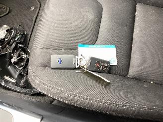 Volvo V-60 2.0 D4 picture 16