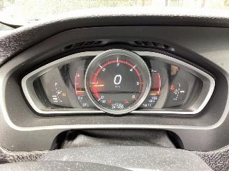 Volvo V-40 2.0 D2 R Design picture 11