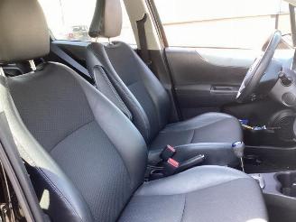 Toyota Yaris Yaris III (P13), Hatchback, 2010 / 2020 1.5 16V Hybrid picture 10