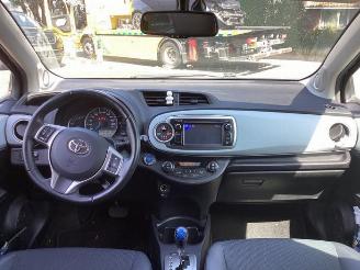 Toyota Yaris Yaris III (P13), Hatchback, 2010 / 2020 1.5 16V Hybrid picture 9