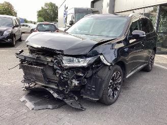 Auto incidentate Mitsubishi Outlander 2.0I PHEV 2015/9