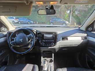 Mitsubishi Outlander 2.0 16v PHEV picture 9