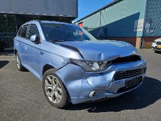 Mitsubishi Outlander 2.0 16v PHEV picture 3