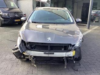 Peugeot 308 308 SW (L4/L9/LC/LJ/LR), Combi 5-drs, 2014 / 2021 1.2 12V e-THP PureTech 130 picture 2