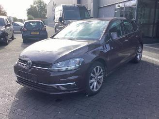 Salvage car Volkswagen Golf Golf VII (AUA), Hatchback, 2012 / 2021 1.0 TSI 12V 2017/8