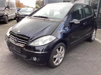 Salvage car Mercedes A-klasse A (W169), Hatchback, 2004 / 2012 1.7 A-170 5-Drs. 2005/6