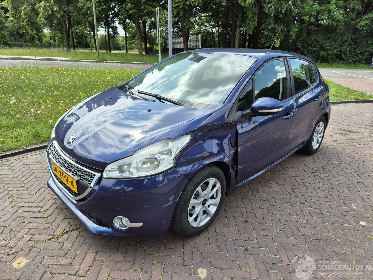 Peugeot 208 1.4 VTi Envy