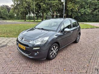 Unfallwagen Citroën C3 1.2 VTi Collection 2013/11