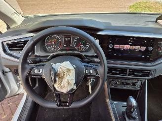 Volkswagen Polo 1.0 TSI Highline DSG picture 18