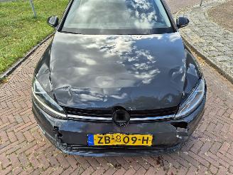 Volkswagen Golf 1.0 TSI Trendline picture 7