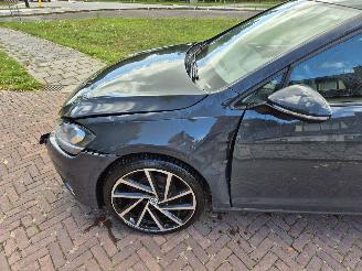 Volkswagen Golf 1.0 TSI Trendline picture 5