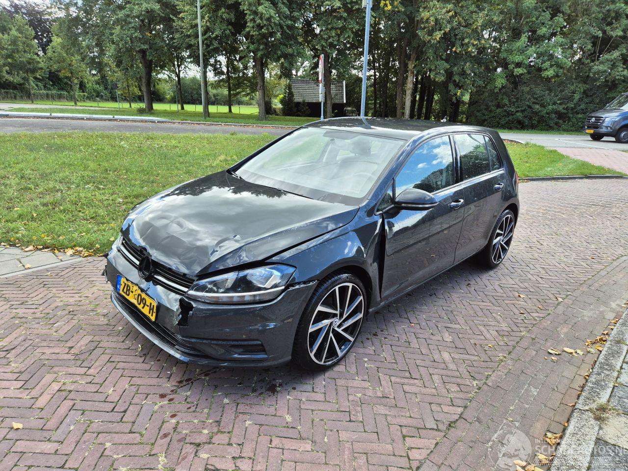 Volkswagen Golf 1.0 TSI Trendline