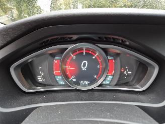 Volvo V-40 1.6 D2 Momentum picture 13