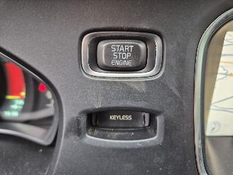 Volvo V-40 1.6 D2 Momentum picture 16