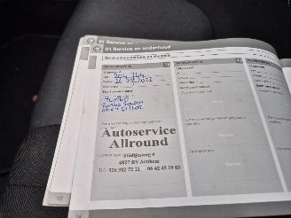 Volvo V-40 1.6 D2 Momentum picture 23