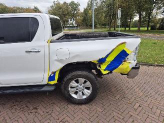 Toyota Hilux 2.4 D-4D -F DOUBLE CAB picture 7