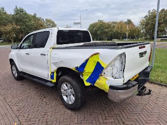 Toyota Hilux 2.4 D-4D -F DOUBLE CAB picture 5