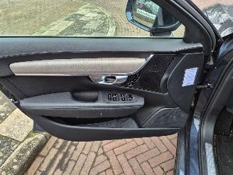 Volvo V-90 2.0 B4 Inscription picture 14