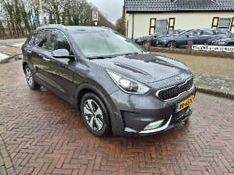 Kia Niro 1.6 GDi Hybrid Bussines line picture 2