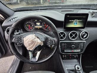 Mercedes A-klasse 180 d Business Solution picture 14