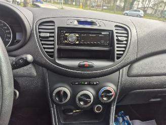 Hyundai I-10 1.1 active picture 9