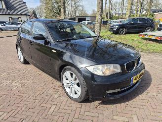 Schadeauto BMW 1-serie 118 I Business 2009/1