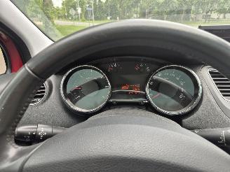 Peugeot 5008 1.6 HDIF ST 5P picture 10