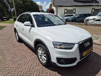 damaged passenger cars Audi Q3 2.0 TDI PRO LINE 2014/1