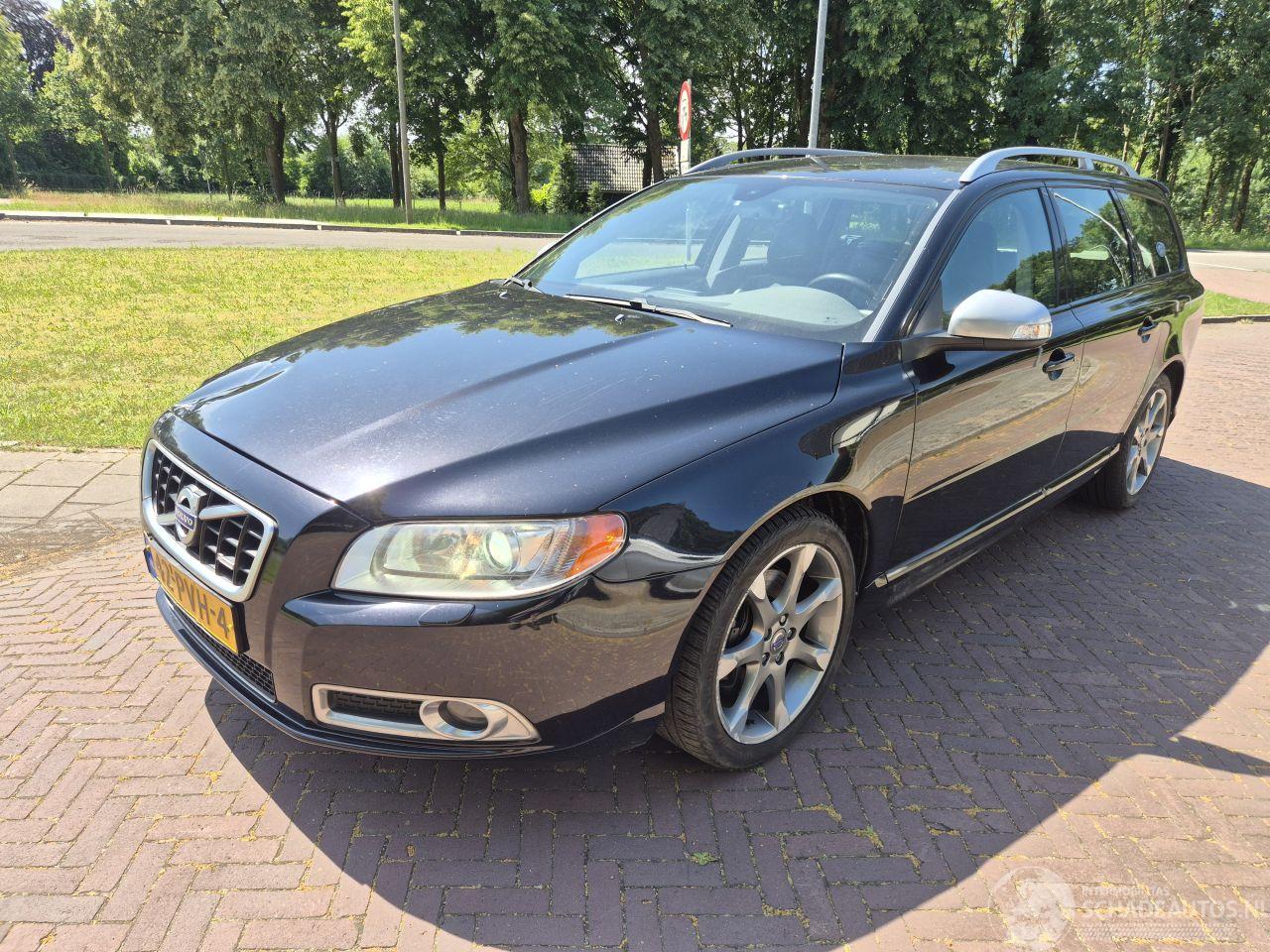 Volvo V-70 2.0T R-EDITION