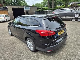 Ford Focus 1.0 Titanium picture 4