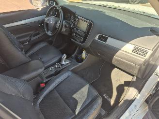Mitsubishi Outlander 2.0 PHEV INSTYLE+ picture 10