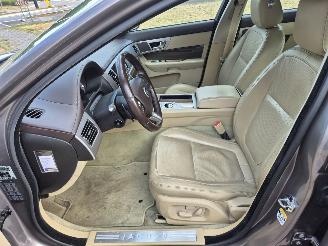 Jaguar XF 3.0 V6 Premium Luxery picture 12