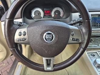 Jaguar XF 3.0 V6 Premium Luxery picture 16