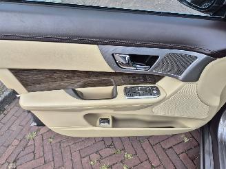 Jaguar XF 3.0 V6 Premium Luxery picture 13