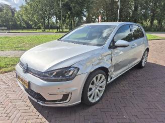 Volkswagen e-Golf E-GOLF 85 KW picture 2