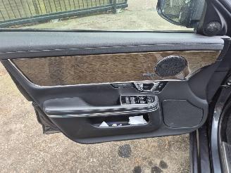 Jaguar XJ 3.0 D Premium Luxury picture 13
