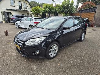 skadebil auto Ford Focus 1.6 Ecoboost Titanium 2012/6
