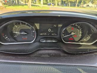Peugeot 2008 1.2 VTi Active Pack AUTOMAAT! picture 15