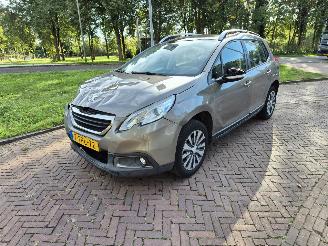 Unfallwagen Peugeot 2008 1.2 VTi Active Pack AUTOMAAT! 2014/4