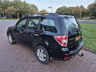 Subaru Forester 2.0 AWD picture 4
