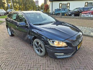 Volvo V-60 1.6 D2 picture 2