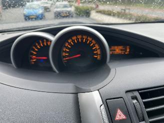 Toyota Verso 1.8 VVT-i Business Titanium  rijdbare zijschade picture 10