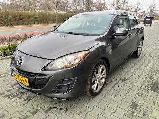 Mazda 3 1.6 TS Plus picture 1