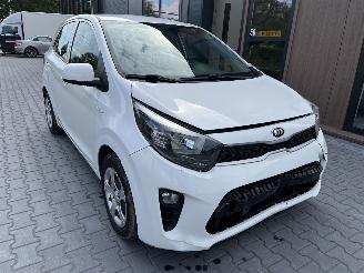 Kia Picanto  picture 2