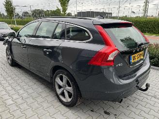 Volvo V-60 T3  Automaat  Navi Camera PDC picture 2