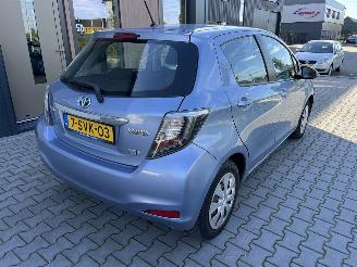 Toyota Yaris 1.5 Hybride Aspiration. Navi Camera cruise Clima picture 3