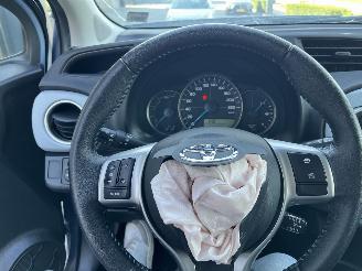 Toyota Yaris 1.5 Hybride Aspiration. Navi Camera cruise Clima picture 10