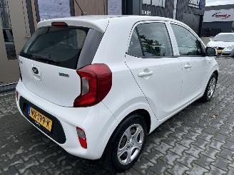 Kia Picanto 1.0 CVVT ComfortLine picture 3